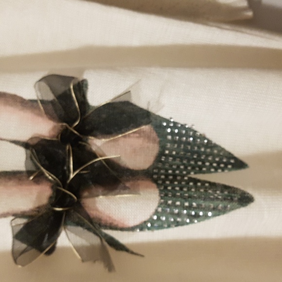 Ness Sweater - Picture 2 of 6